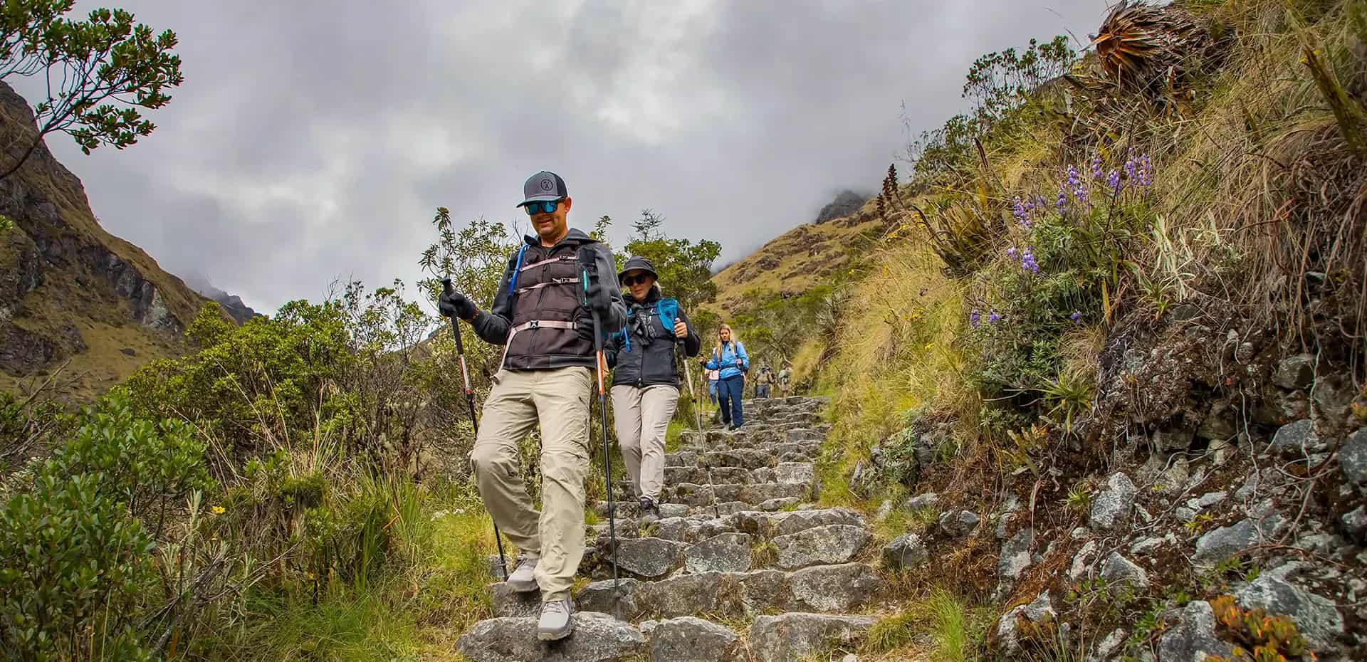 Guías de trekking al Camino Inca y alternativas únicas